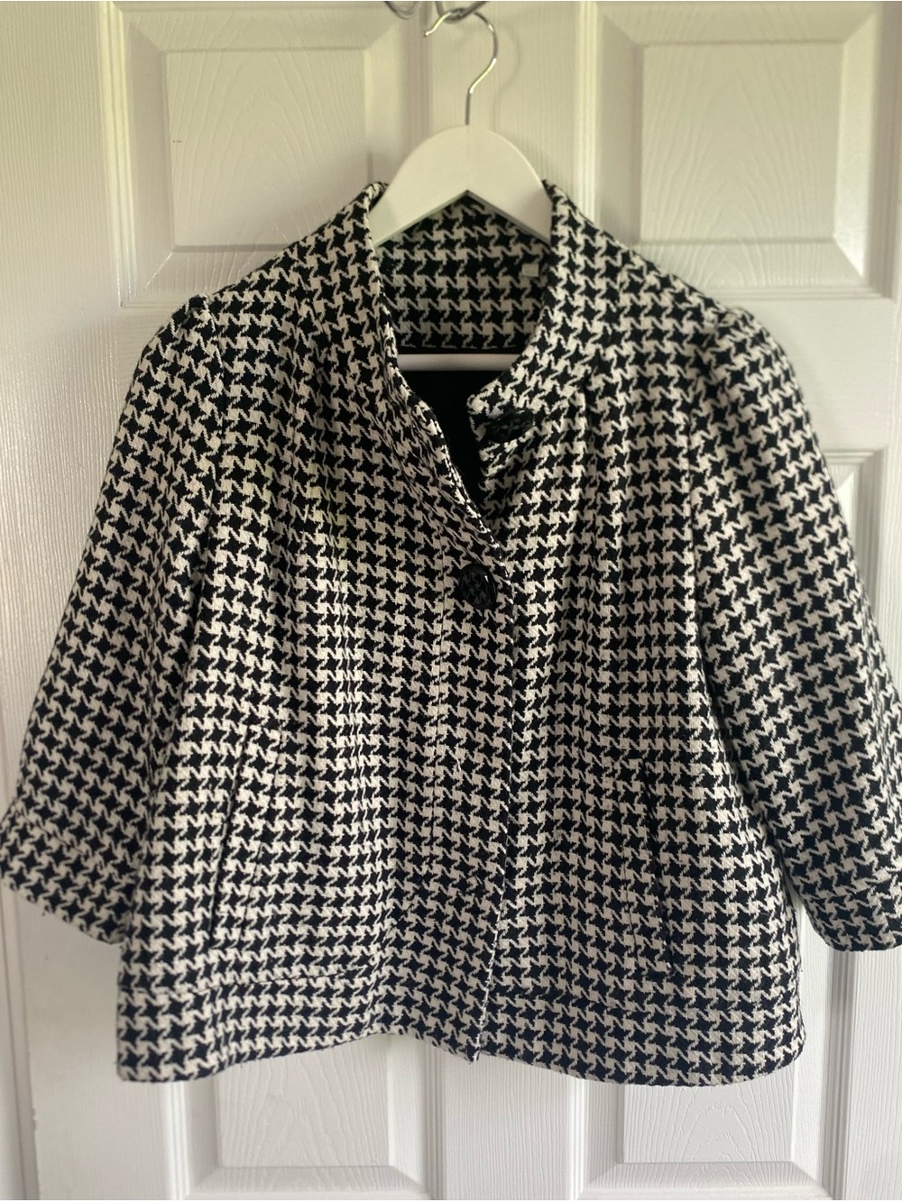 Black & White Houndstooth Cropped Coat